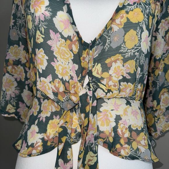 Free People Maybel Blouse Sz M Happy Combo Floral Tie Top 3/4 Sleeve Boho Sheer - Picture 2 of 9